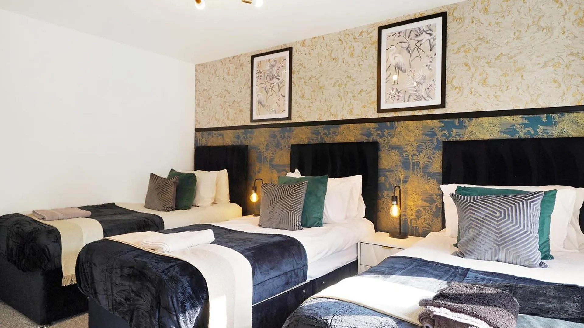 Stylish Yorkshire Apartment - Sleeps 5 カッスルフォード